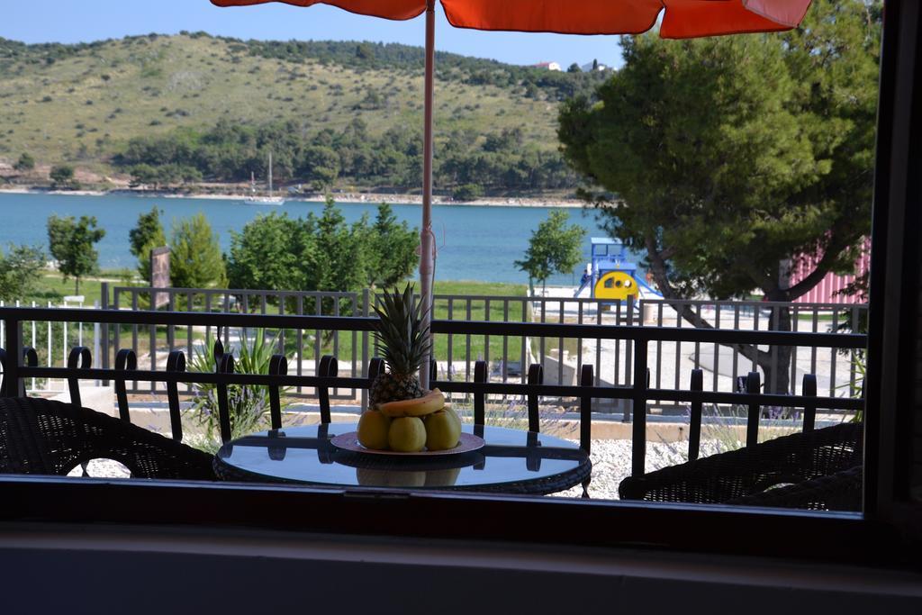Apartment Kate Trogir Bilik gambar